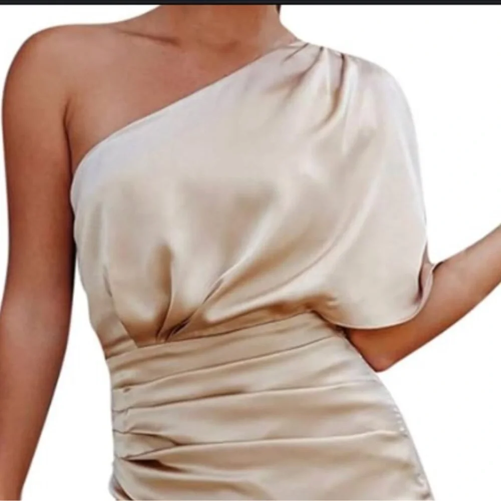 Cupshe One-Shoulder Dress - Picture 4 of 5